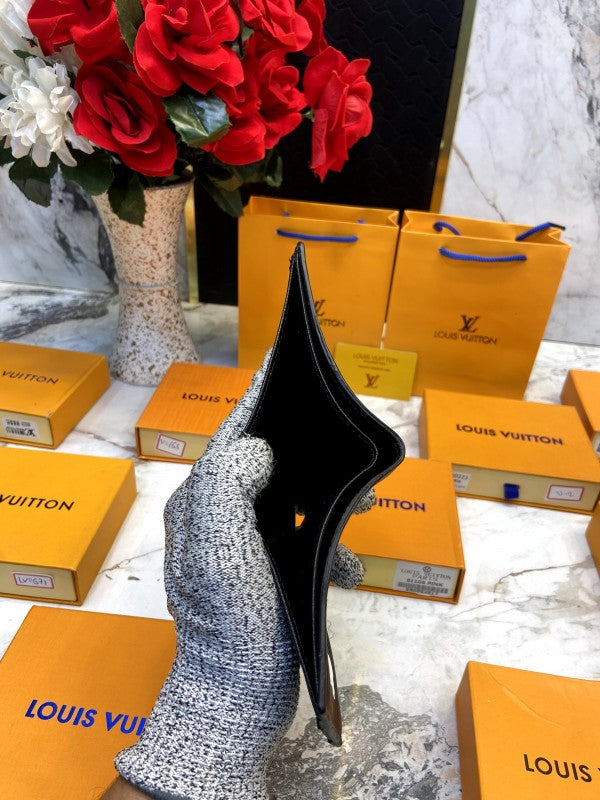 LOUIS_VUITTON_WALLET_V596