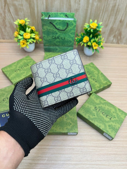 Gucci GG Supreme Canvas Wallet – Beige with Web Stripe & Chrome GG Emblem