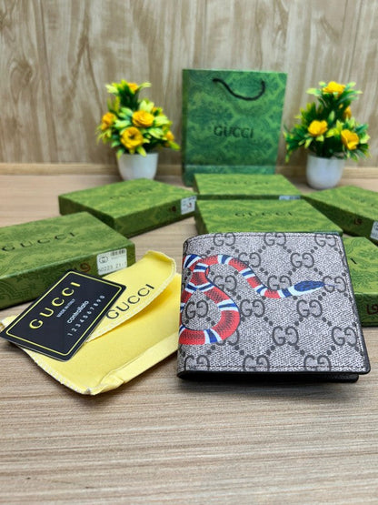 Gucci GG Supreme Snake Bifold Wallet